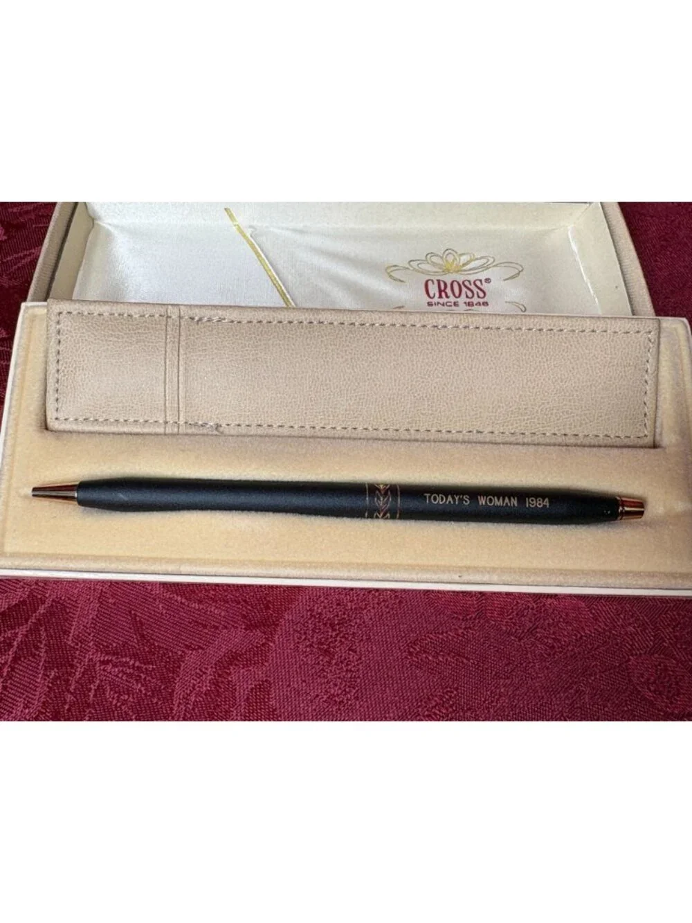 Vtg Cross Ladies Classic Black Ball Pen 2542 